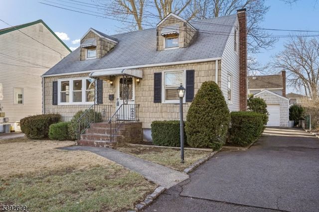 222 N 17th St, Kenilworth Boro, NJ 07033