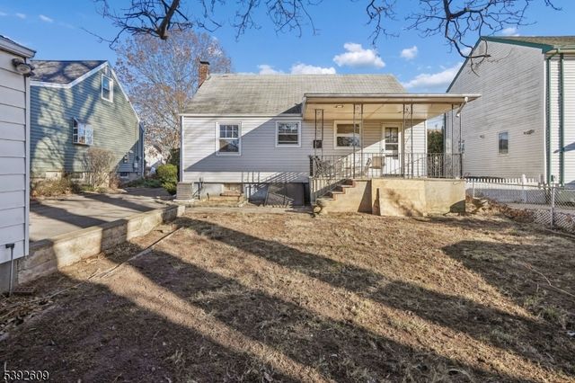 222 N 17th St, Kenilworth Boro, NJ 07033