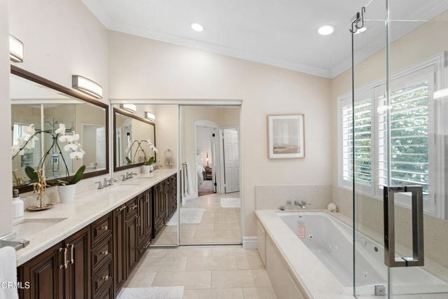 131 Concerto Drive, Oak Park, CA 91377