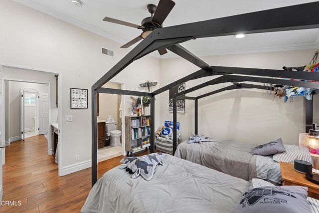 131 Concerto Drive, Oak Park, CA 91377