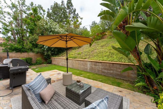131 Concerto Drive, Oak Park, CA 91377