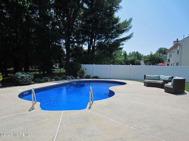 28 Branson Drive, Lincroft, NJ 07738