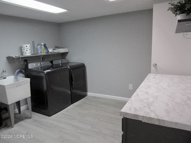 28 Branson Drive, Lincroft, NJ 07738