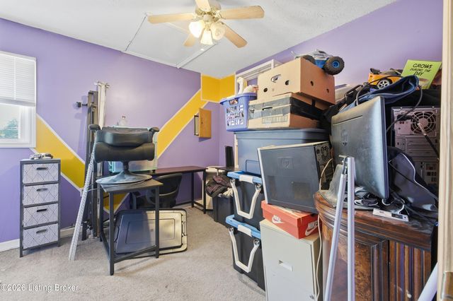 4306 Mud Ln, Louisville, KY 40229