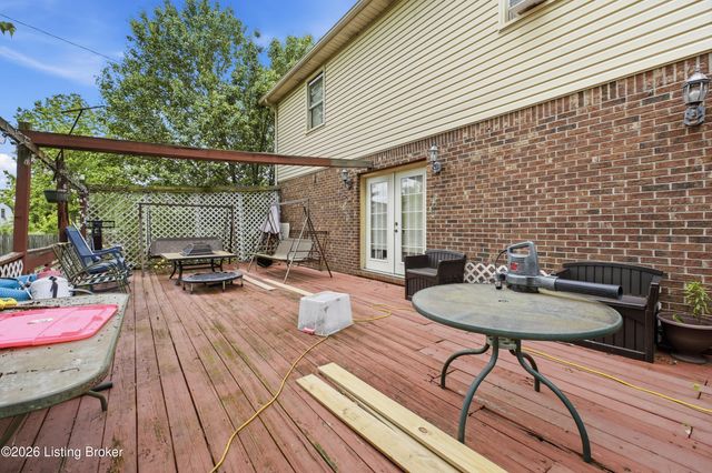 4306 Mud Ln, Louisville, KY 40229