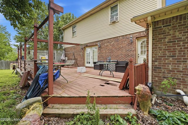4306 Mud Ln, Louisville, KY 40229
