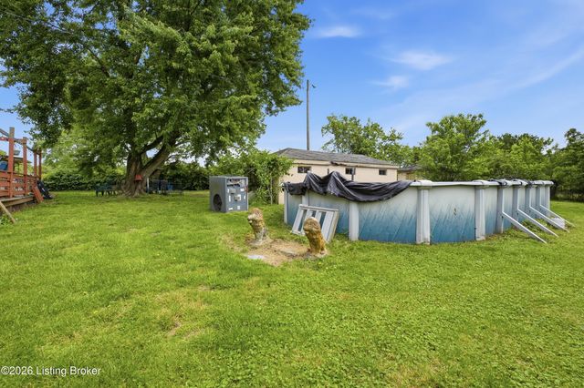 4306 Mud Ln, Louisville, KY 40229