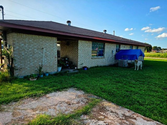 602 Hewitt Street, Groesbeck, TX 76642