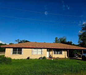 602 Hewitt Street, Groesbeck, TX 76642