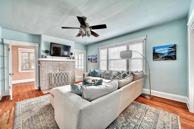 831 N Ft Thomas Avenue, Fort Thomas, KY 41075
