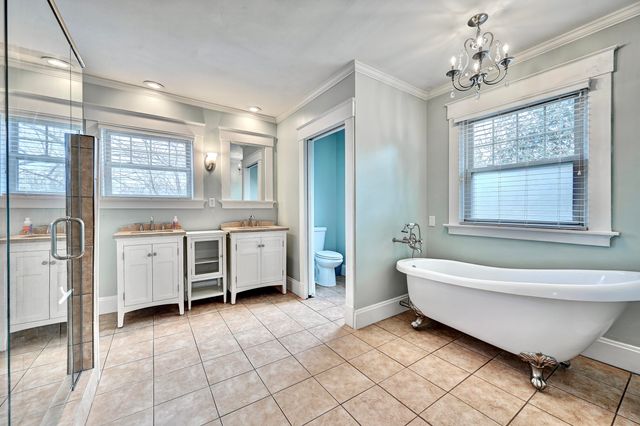 831 N Ft Thomas Avenue, Fort Thomas, KY 41075
