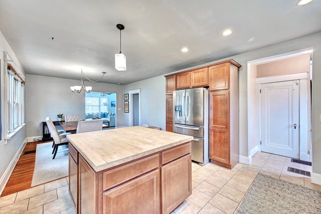 831 N Ft Thomas Avenue, Fort Thomas, KY 41075