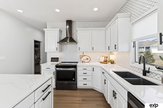 17209 Jessica Lane, Gretna, NE 68028