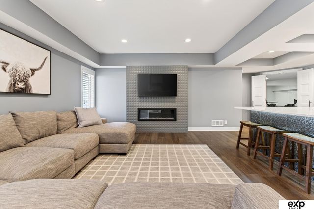 17209 Jessica Lane, Gretna, NE 68028