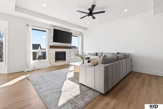 17209 Jessica Lane, Gretna, NE 68028