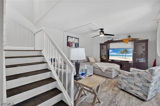 1448 Park Shore CIR 2, Fort Myers, FL 33901