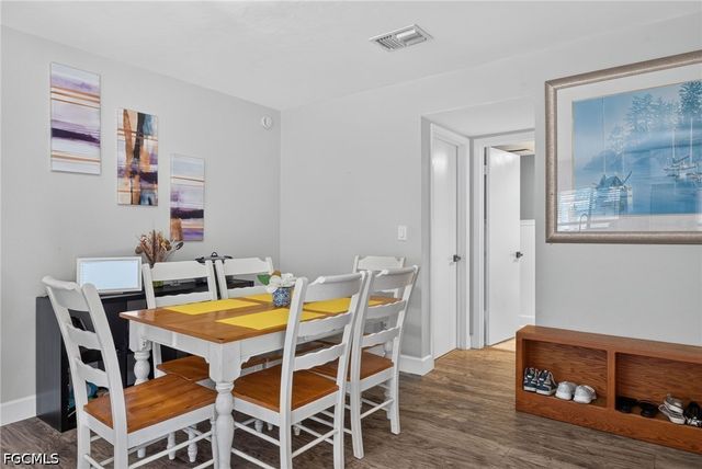 1448 Park Shore CIR 2, Fort Myers, FL 33901