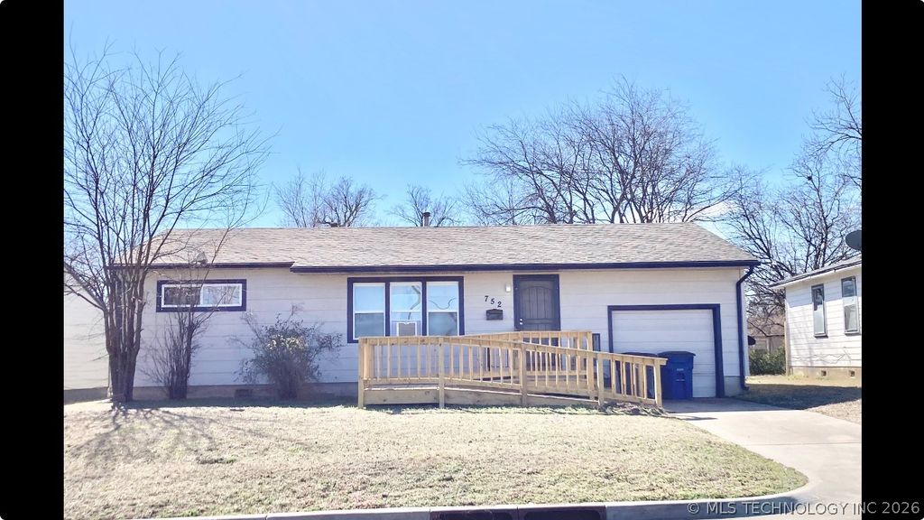 752 E 35th Street North N, Tulsa, OK 74106