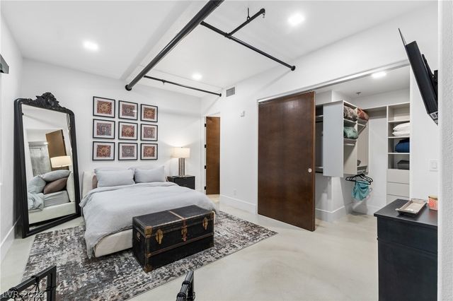 11441 Allerton Park Drive 206, Las Vegas, NV 89135
