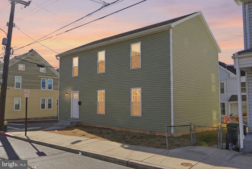 257 S MULBERRY ST S, Hagerstown, MD 21740