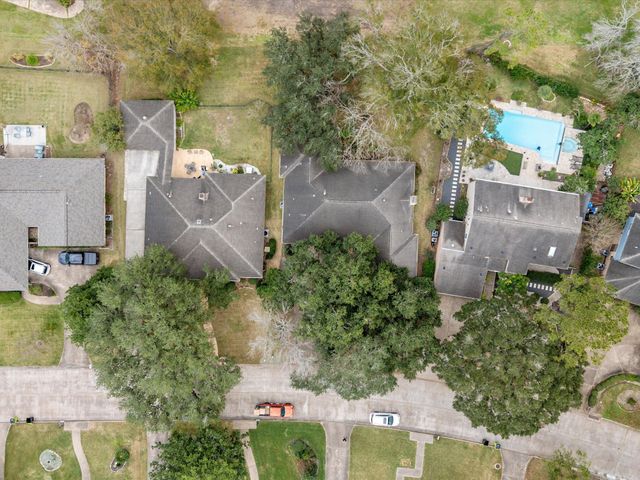 2719 E Pebble Beach Drive, Missouri City, TX 77459