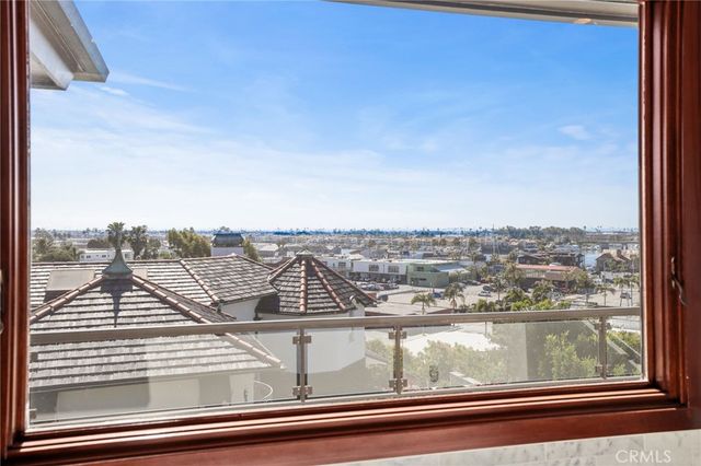 2907 Cliff Drive, Newport Beach, CA 92663