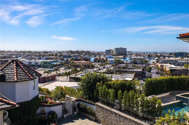 2907 Cliff Drive, Newport Beach, CA 92663