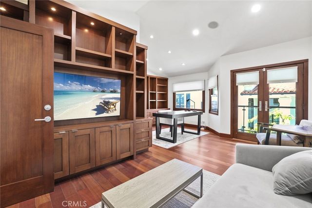 2907 Cliff Drive, Newport Beach, CA 92663