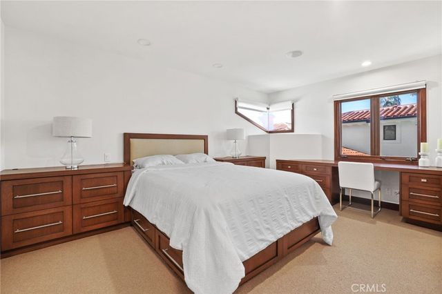 2907 Cliff Drive, Newport Beach, CA 92663