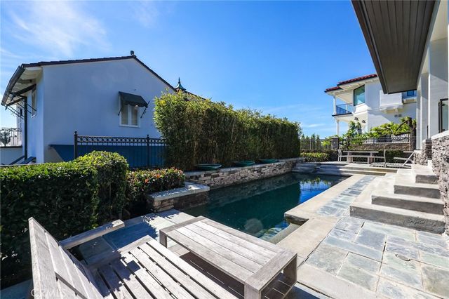 2907 Cliff Drive, Newport Beach, CA 92663