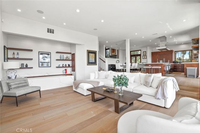 2907 Cliff Drive, Newport Beach, CA 92663