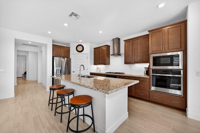 5321 Bluebell Ln, Roseville, CA 95747