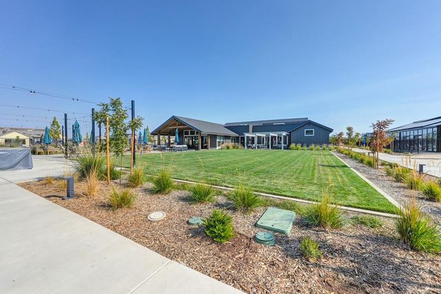 5321 Bluebell Ln, Roseville, CA 95747