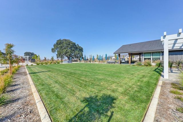 5321 Bluebell Ln, Roseville, CA 95747