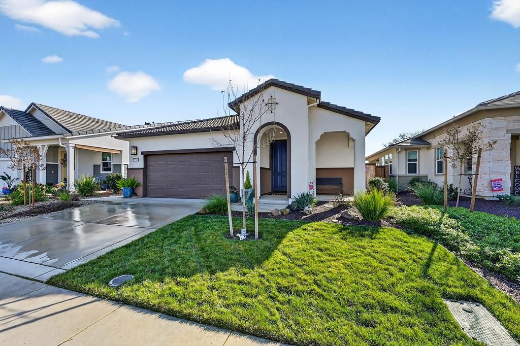 5321 Bluebell Ln, Roseville, CA 95747