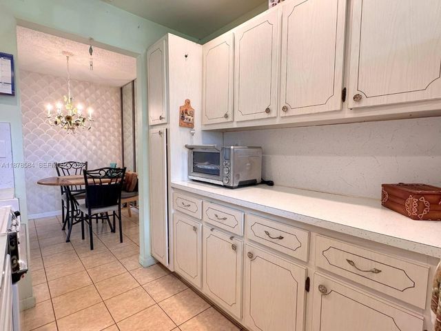 285 N High Point Boulevard A, Boynton Beach, FL 33435