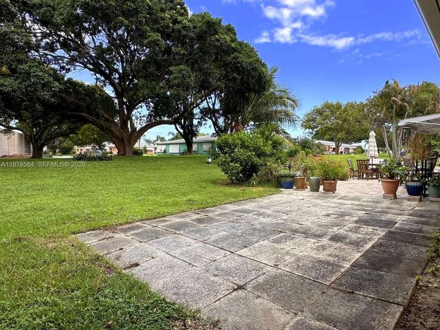 285 N High Point Boulevard A, Boynton Beach, FL 33435