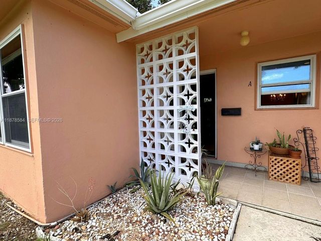 285 N High Point Boulevard A, Boynton Beach, FL 33435