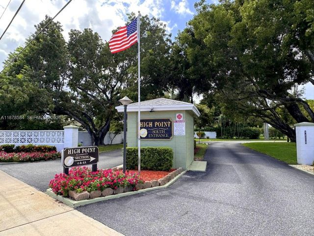 285 N High Point Boulevard A, Boynton Beach, FL 33435