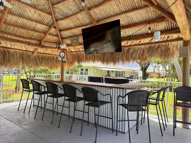 285 N High Point Boulevard A, Boynton Beach, FL 33435