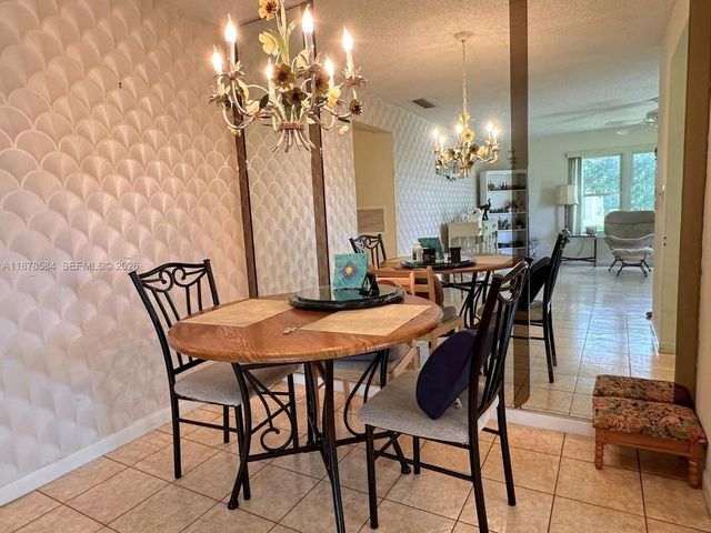 285 N High Point Boulevard A, Boynton Beach, FL 33435