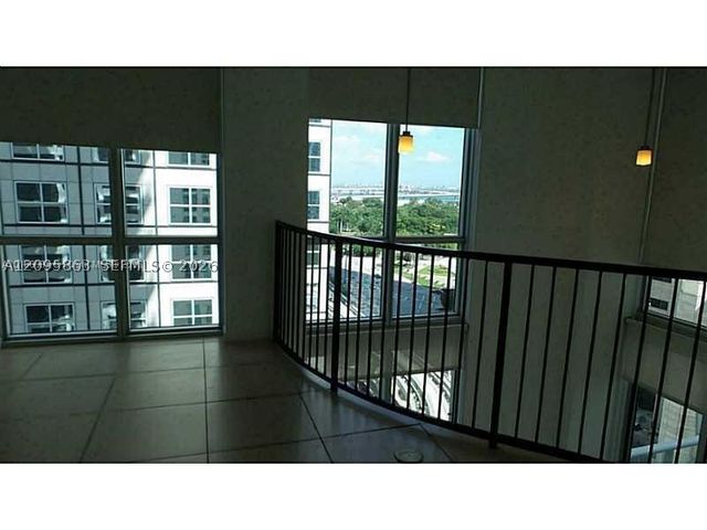 300 S Biscayne Blvd Loft 1034, Miami, FL 33131
