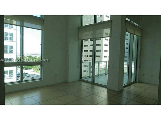 300 S Biscayne Blvd Loft 1034, Miami, FL 33131