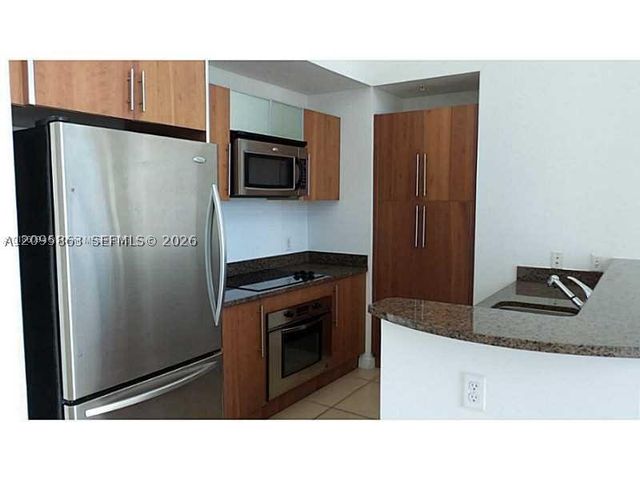 300 S Biscayne Blvd Loft 1034, Miami, FL 33131