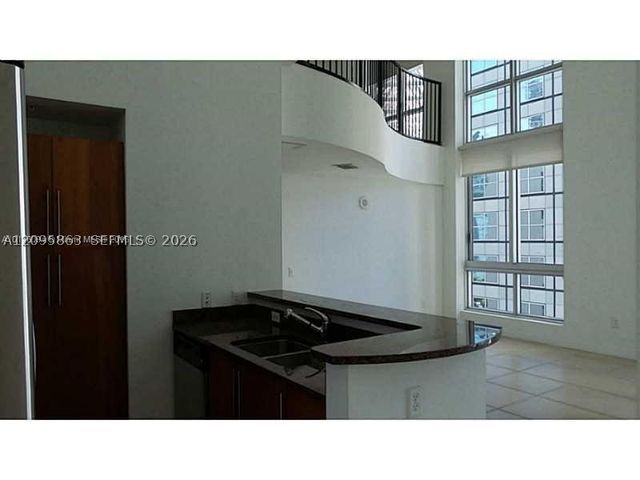 300 S Biscayne Blvd Loft 1034, Miami, FL 33131