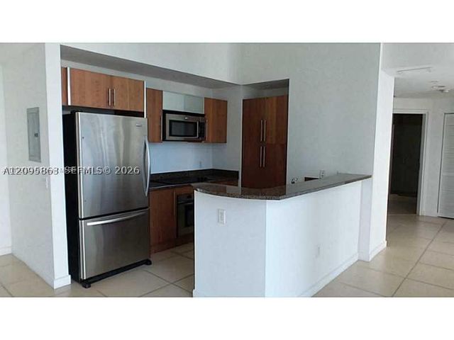 300 S Biscayne Blvd Loft 1034, Miami, FL 33131