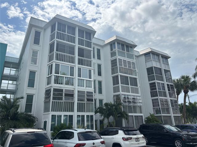 4910 38TH WAY S 411, St Petersburg, FL 33711