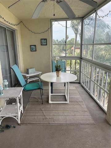 4910 38TH WAY S 411, St Petersburg, FL 33711