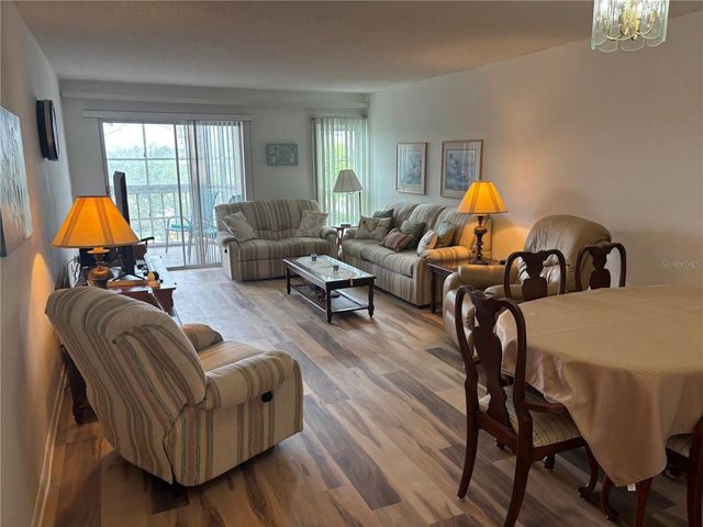 4910 38TH WAY S 411, St Petersburg, FL 33711