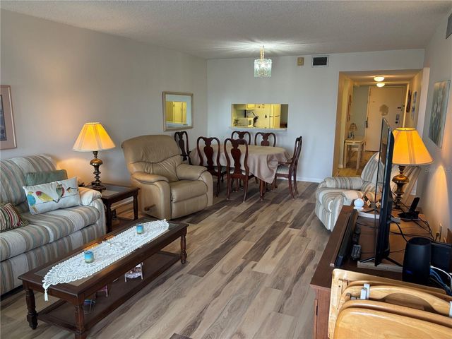 4910 38TH WAY S 411, St Petersburg, FL 33711